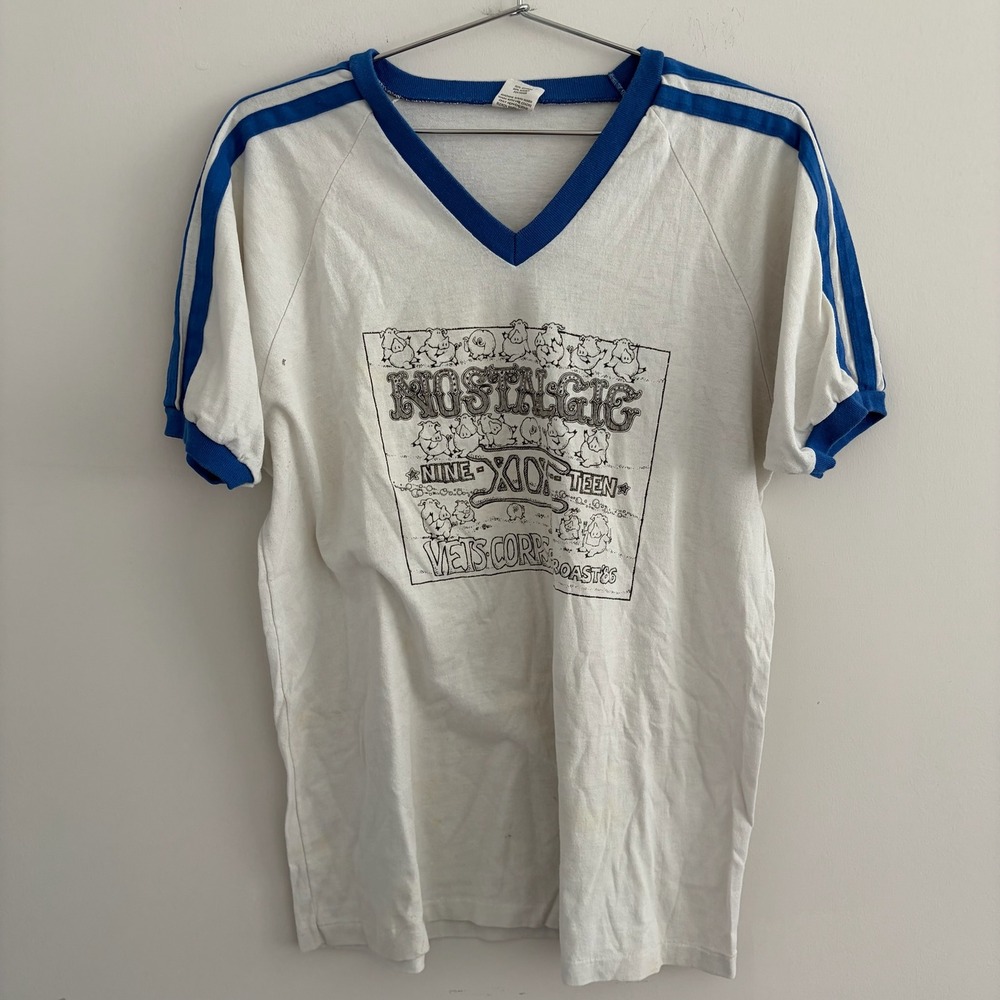 Vintage Bantam Nostalgic Nine-XIX-Teen Vets Corp Roast 86 V-Neck Ringer T-Shirt